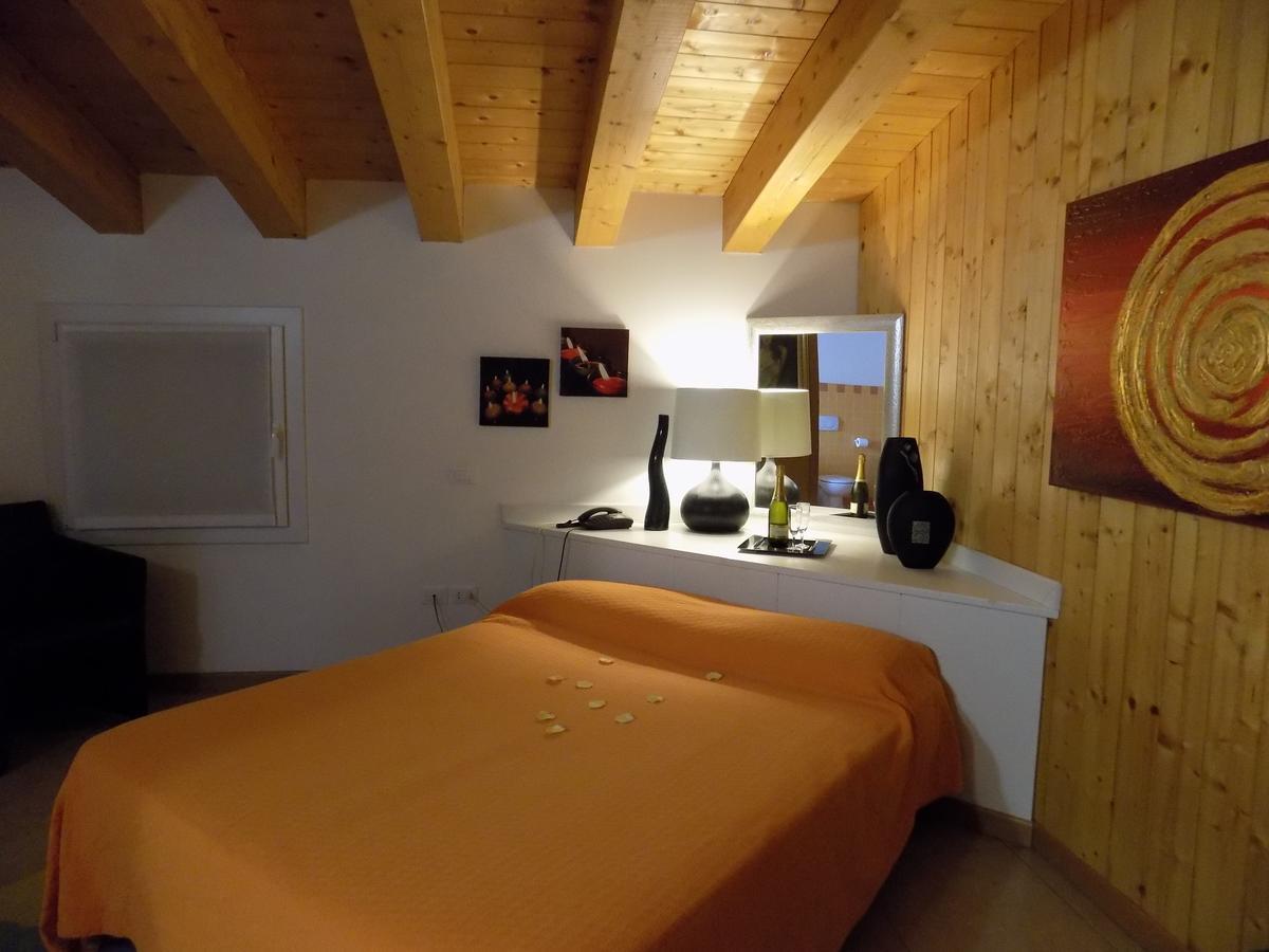 Hotel Residence Sole Fontanafredda Dış mekan fotoğraf
