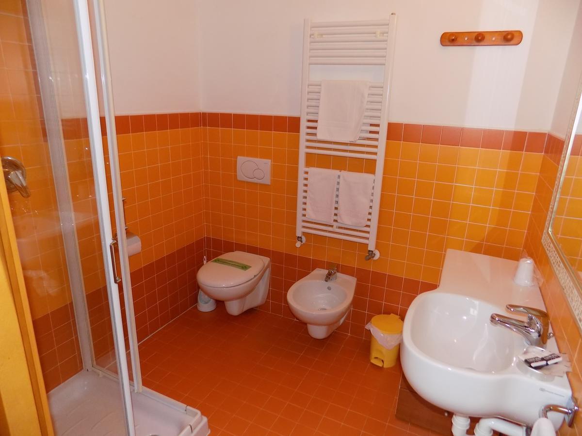 Hotel Residence Sole Fontanafredda Dış mekan fotoğraf